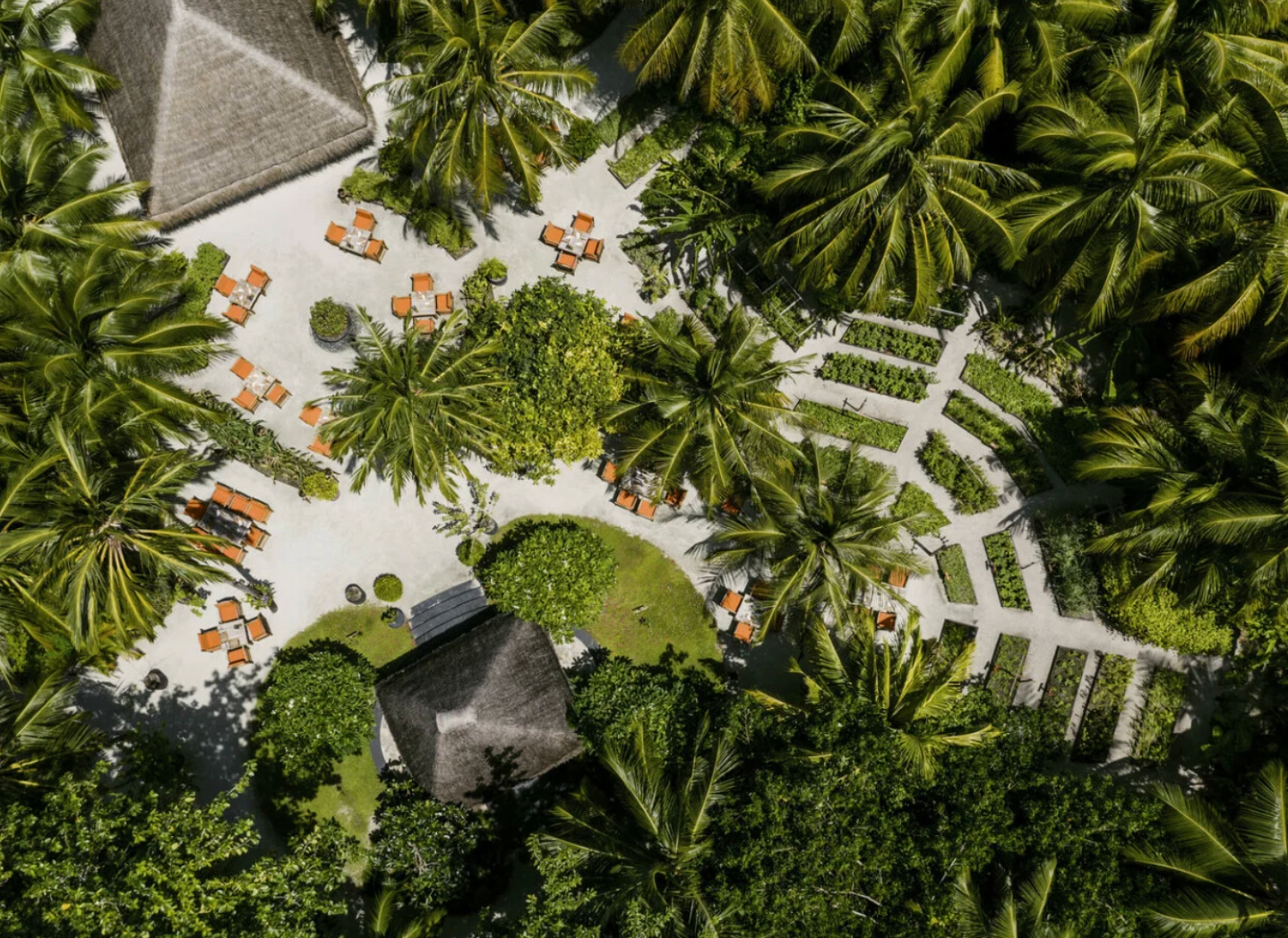 Botanica Restaurant - One&Only Reethi Rah